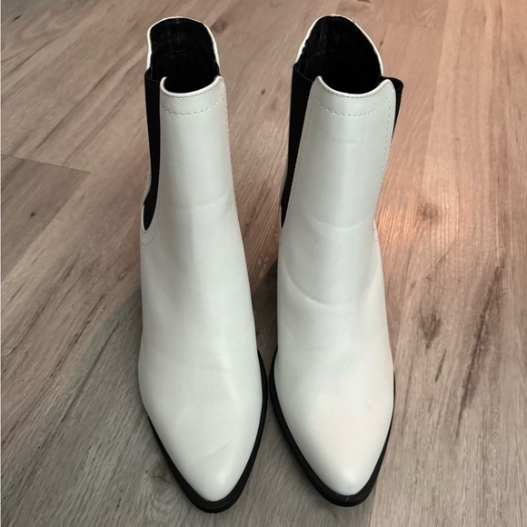 White and Black Pointed Toe Boots - Picture 3 of 5